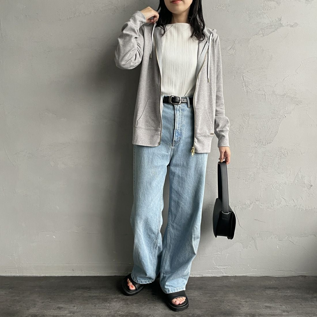 MICA&DEAL [マイカアンドディール] サーフパーカー [0125109054] GRAY &&モデル身長：160cm 着用サイズ：38&&