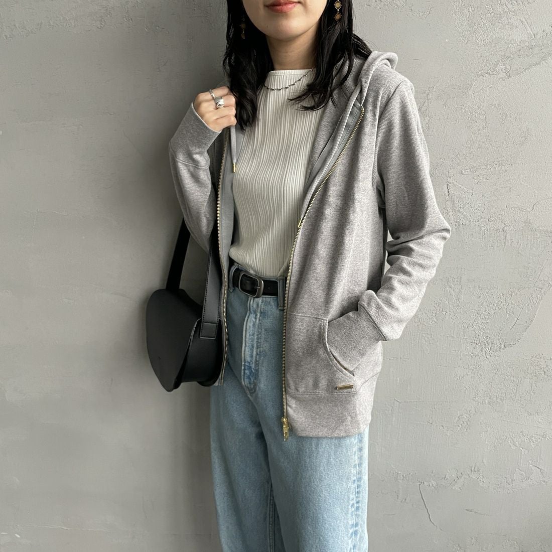 MICA&DEAL [マイカアンドディール] サーフパーカー [0125109054] GRAY &&モデル身長：160cm 着用サイズ：38&&