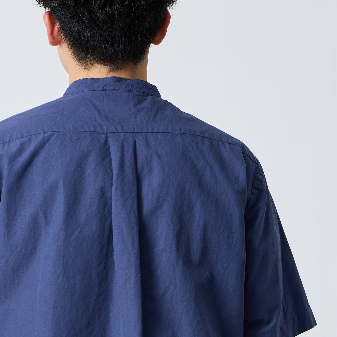 DANTON [ダントン] コットンリネン バンドカラーシャツ [JD-3788SCL] DK.BLUE &&モデル身長：168cm 着用サイズ：38&&