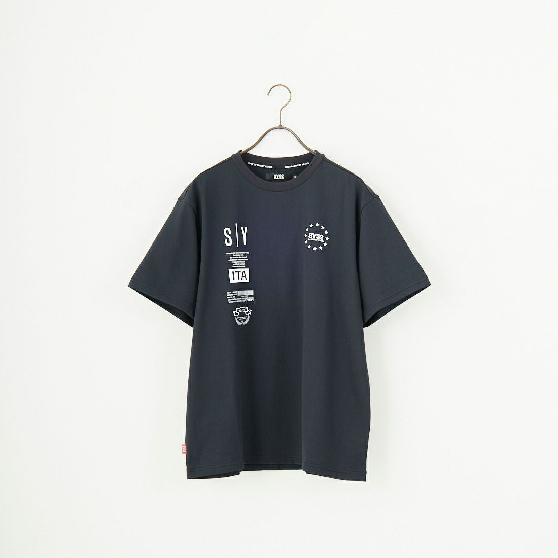 SY32 [エスワイサーティトゥ] マルチロゴグラフィックTシャツ [15050