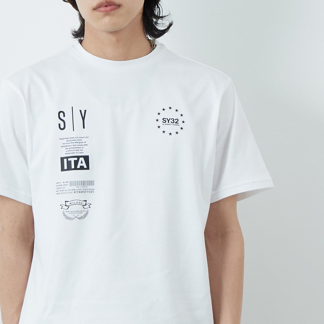 SY32 [エスワイサーティトゥ] マルチロゴグラフィックTシャツ [15050] WHITE &&モデル身長：179cm 着用サイズ：M&&