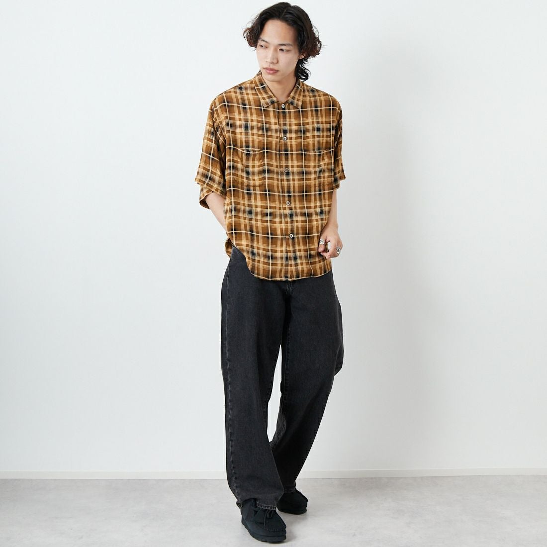 DAN RIVER [ダンリバー] 別注 レーヨンチェック ボックスショートスリーブシャツ [DR25S002-JF] OLV CHK &&モデル身長：179cm 着用サイズ：L&&