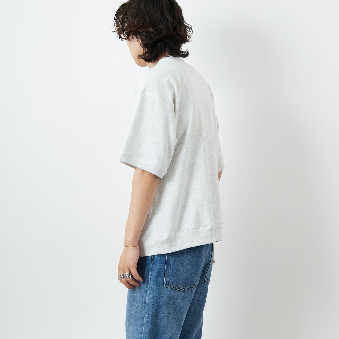 THE FOX [ザフォックス] 別注 ワンポイントロゴワッペン ミニ裏毛 WガゼットTシャツ [JFU25SS-12-JF] LT.GRAY &&モデル身長：179cm 着用サイズ：L&&