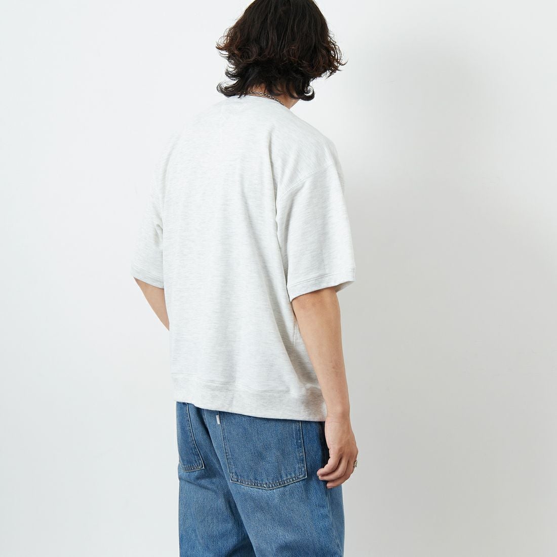 THE FOX [ザフォックス] 別注 ワンポイントロゴワッペン ミニ裏毛 WガゼットTシャツ [JFU25SS-12-JF] LT.GRAY &&モデル身長：179cm 着用サイズ：L&&
