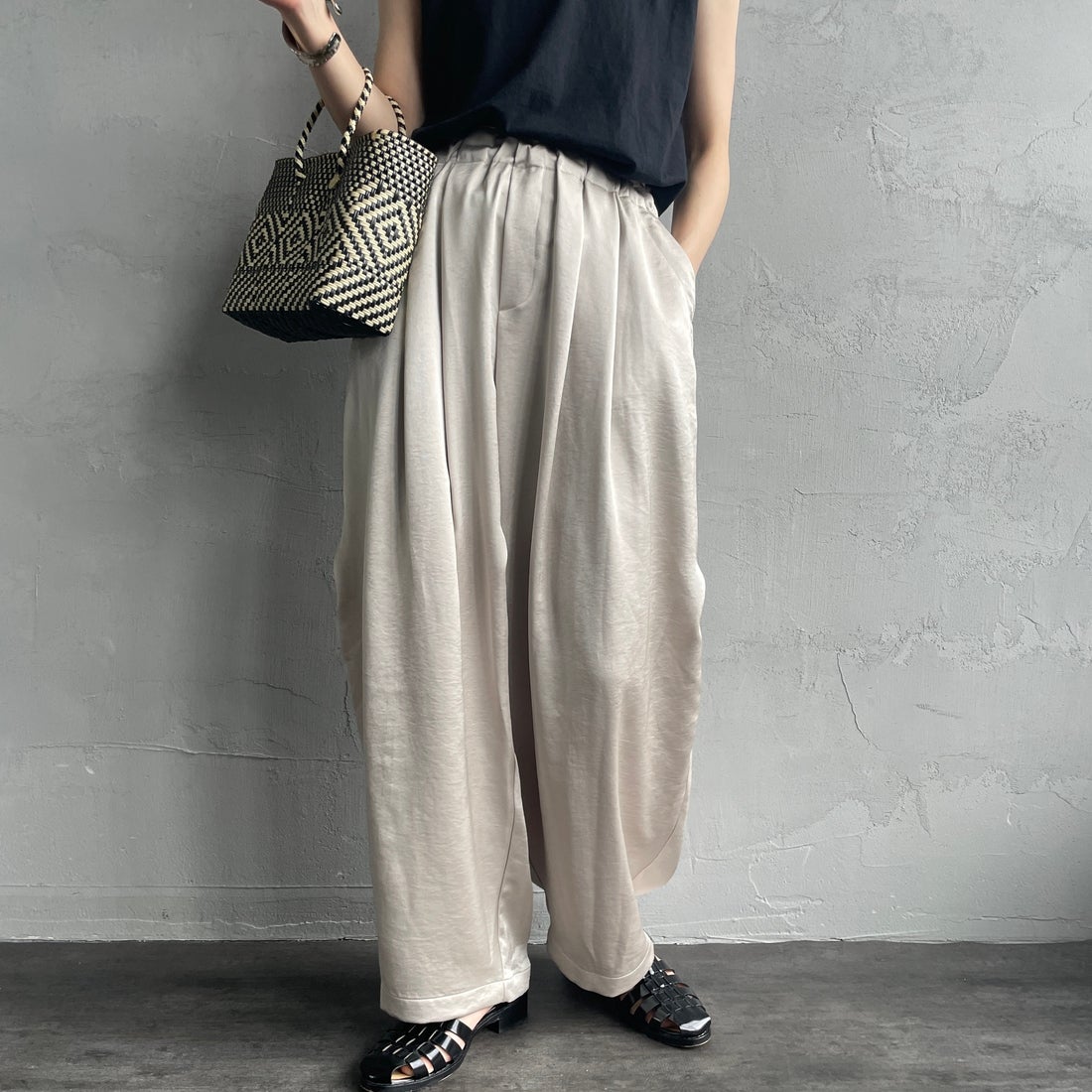 19 L.BEIGE&&モデル身長：158cm 着用サイズ：2&&