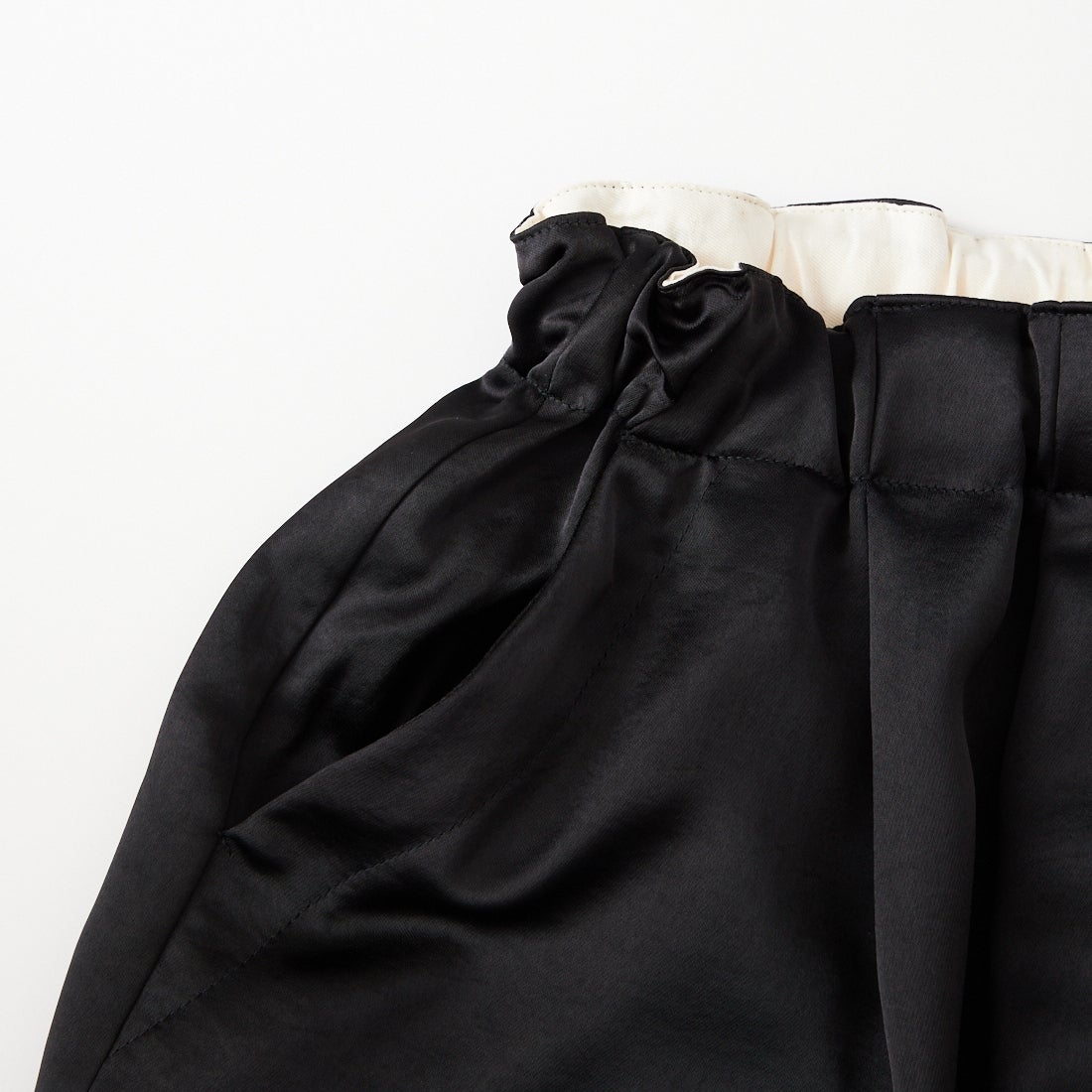 mizuiro ind [ミズイロインド] サテンワイドカーゴパンツ [2-260086] 99 BLACK