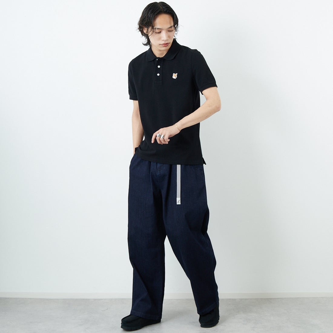 MAISON KITSUNE [メゾン キツネ] フォックスヘッド パッチ レギュラー ポロ [LM00208KJ7002] P199 BLACK &&モデル身長：179cm 着用サイズ：S&&