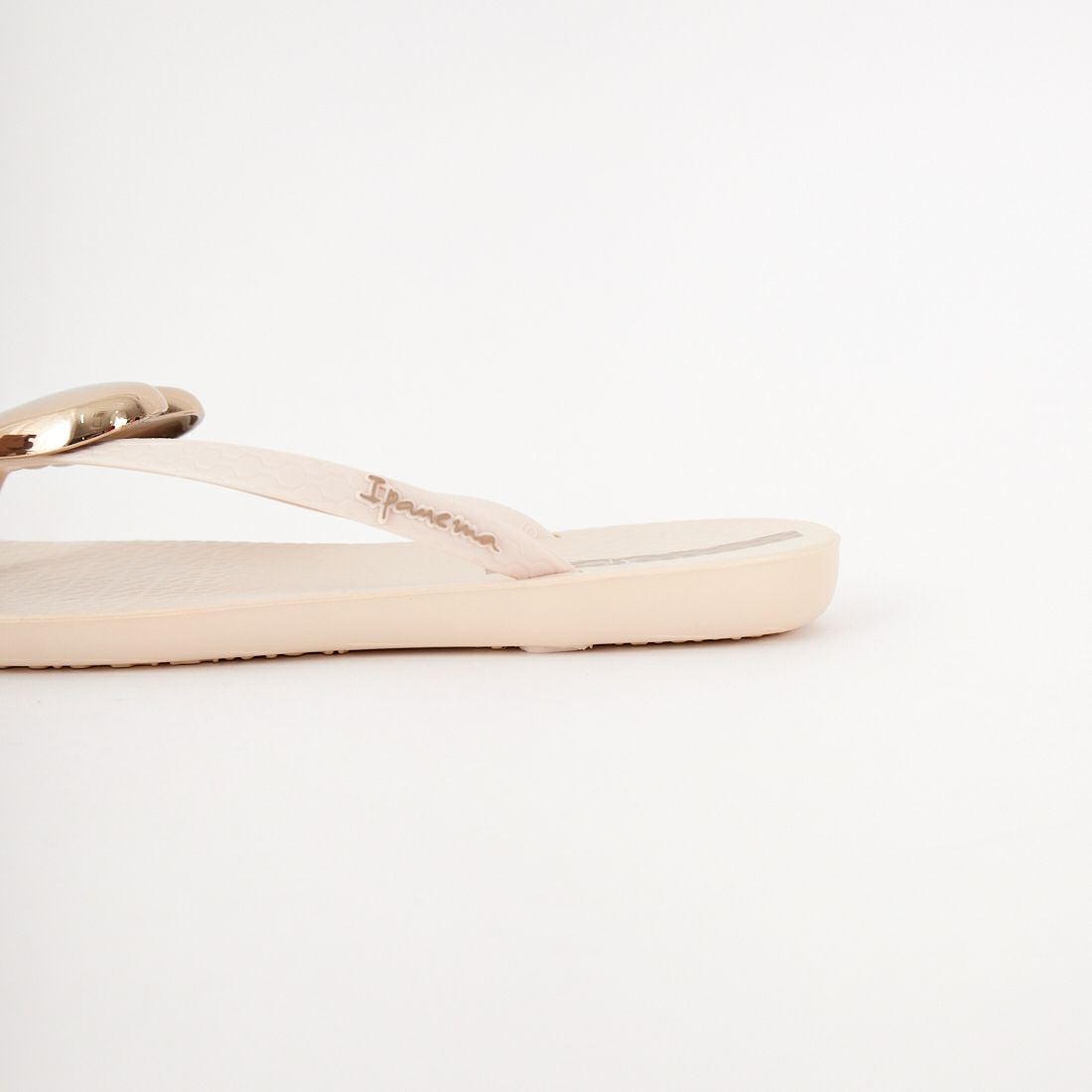 Ipanema [イパネマ] ハートビーチサンダル [MAXI-FASHION-IV] ﾍﾞｰｼﾞｭ/ｺﾞｰ