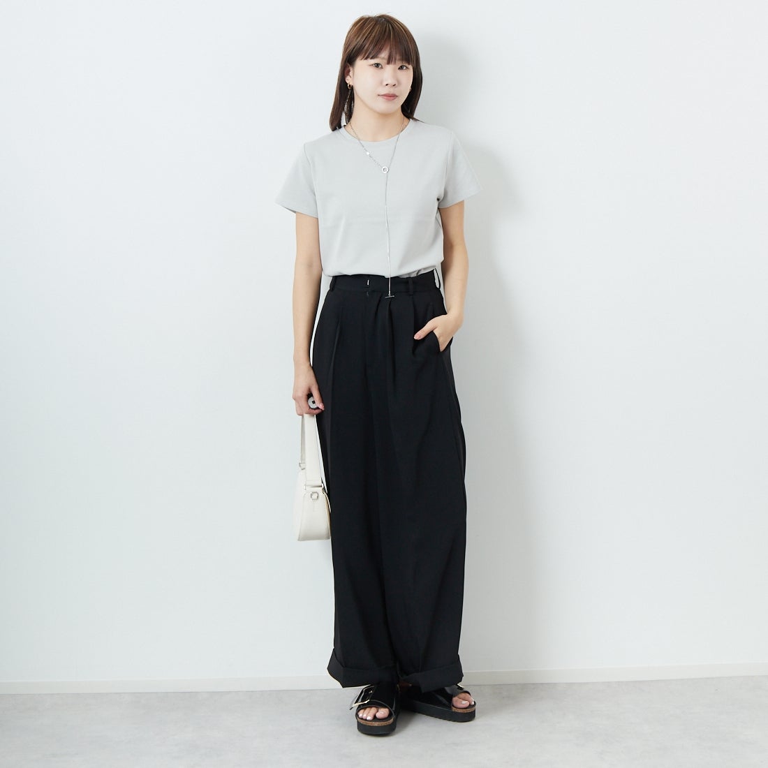 CLOCHE [クロシェ] コンパクトTシャツ [51285759] ｸﾞﾚｰ &&モデル身長：167cm 着用サイズ：2&&