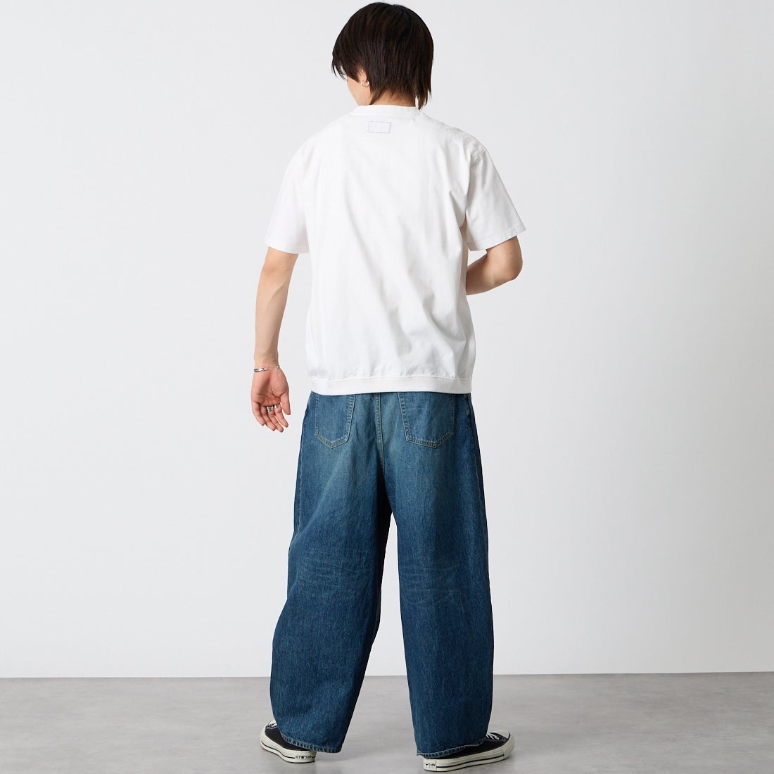 THE NORTH FACE PURPLE LABEL [ザ ノースフェイス パープルレーベル] ハイバルキーポケットTシャツ [N25SH056] OW OFF WH &&モデル身長：177cm 着用サイズ：M&&