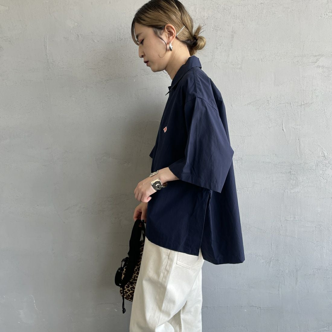 DANTON [ダントン] ハーフスリーブシャツ [DT-B0223CPL] NAVY &&モデル身長：150cm 着用サイズ：38&&