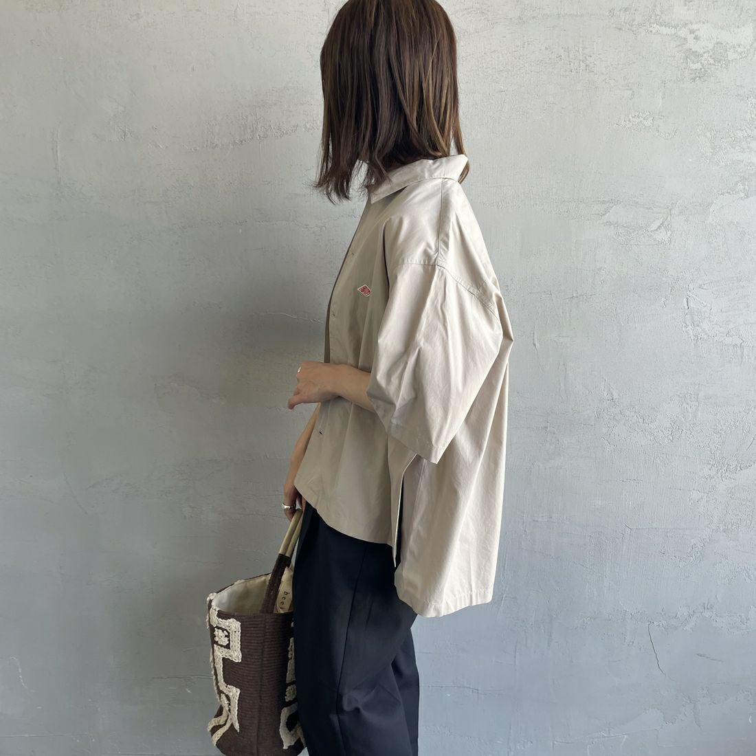 DANTON [ダントン] ハーフスリーブシャツ [DT-B0223CPL] GREIGE &&モデル身長：158cm 着用サイズ：38&&