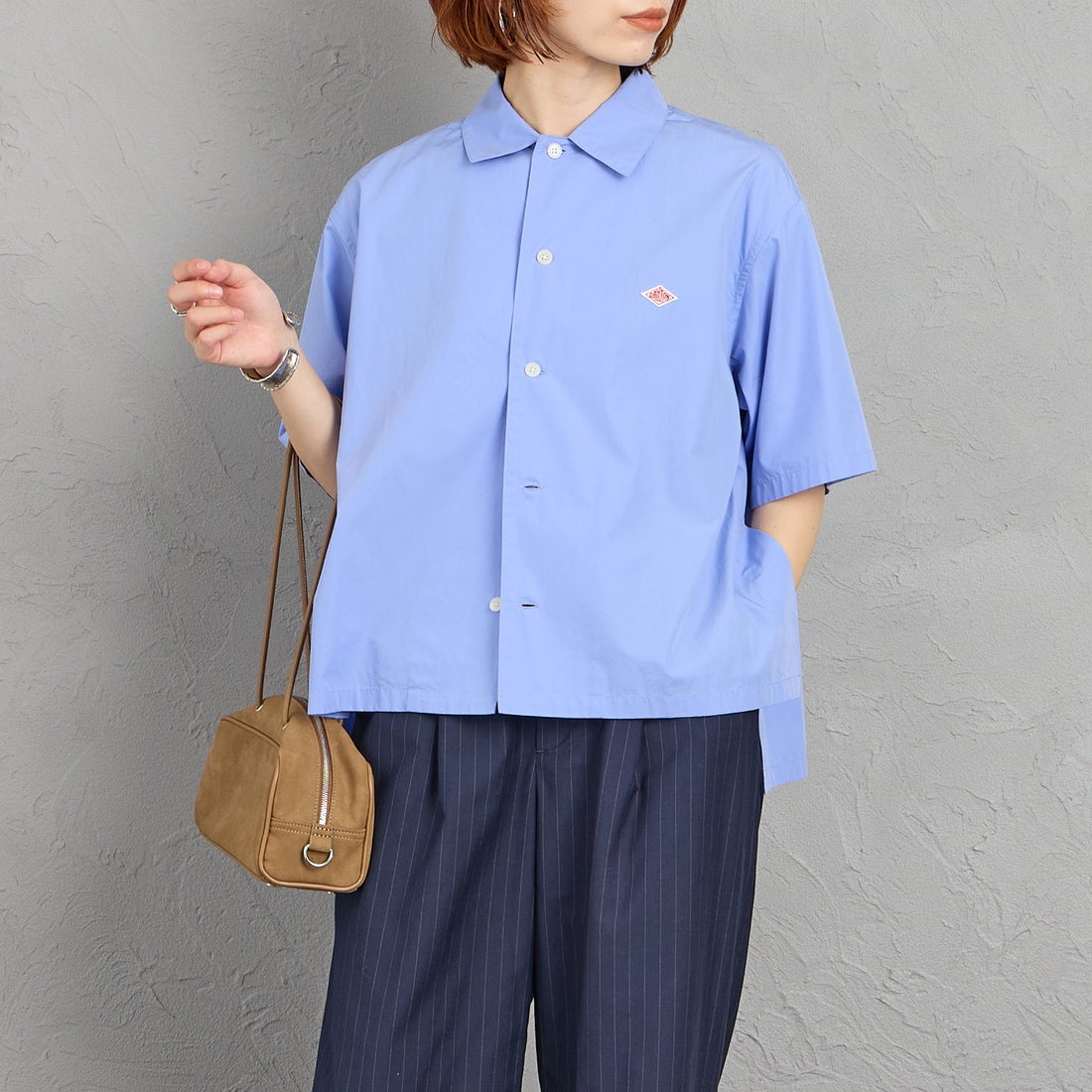 DANTON [ダントン] ハーフスリーブシャツ [DT-B0223CPL] LT.BLUE &&モデル身長：158cm 着用サイズ：38&&