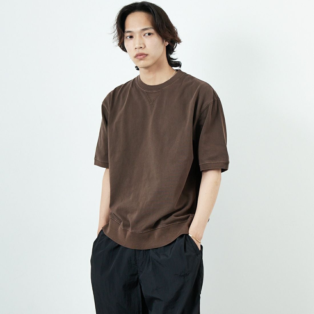 BROWN&&モデル身長：179cm 着用サイズ：L&&