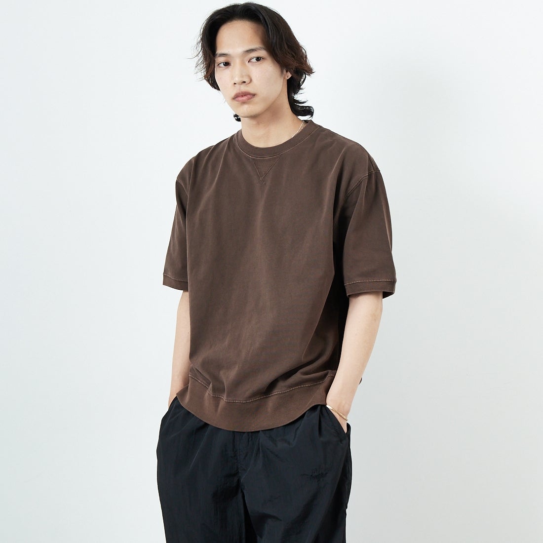 BROWN&&モデル身長：179cm 着用サイズ：L&&