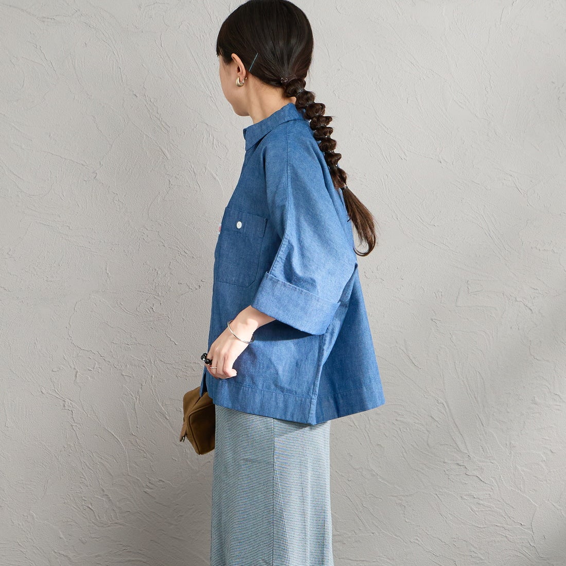 DANTON [ダントン] ワークシャツ [DT-B0345SCA] LT.INDIGO &&モデル身長：150cm 着用サイズ：36&&