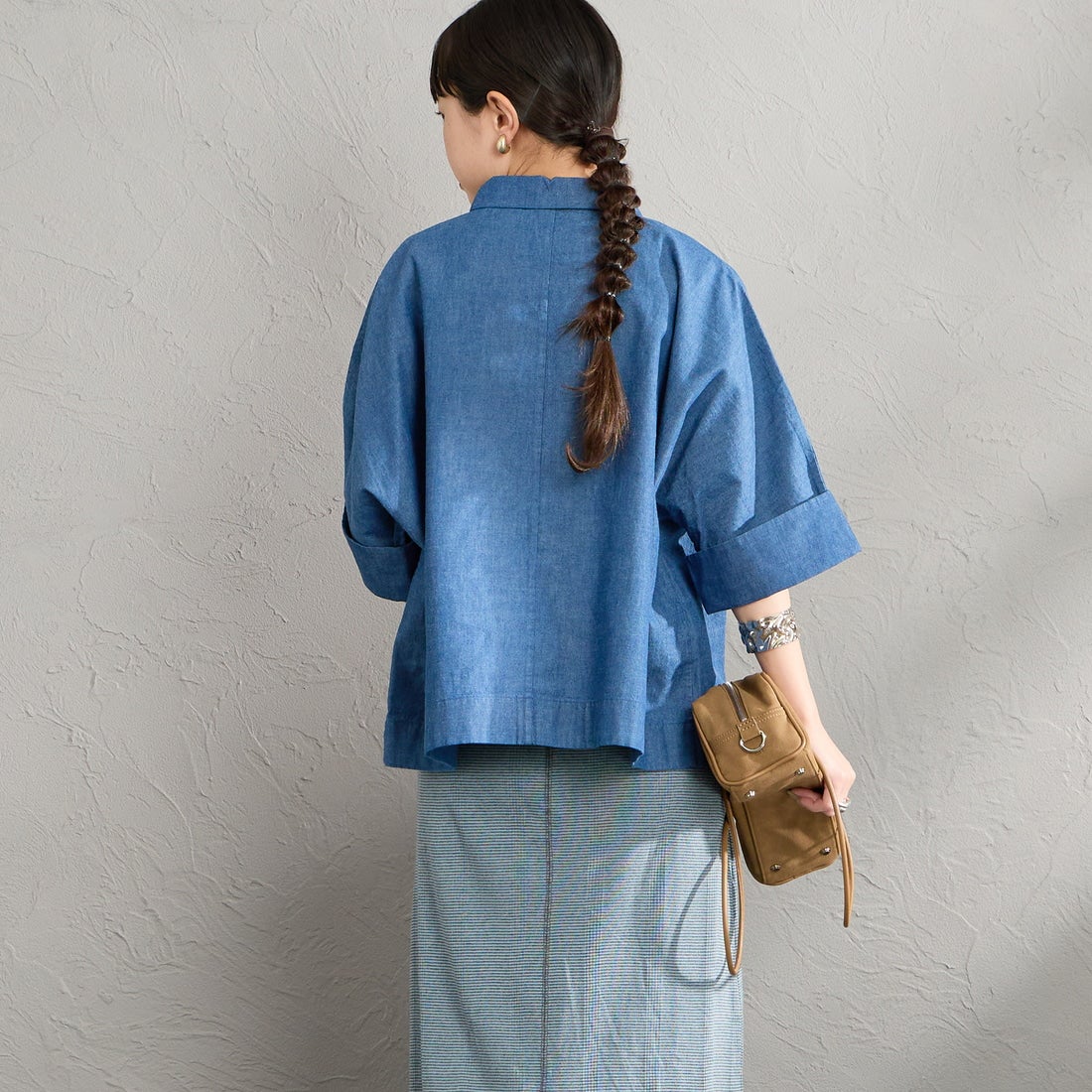 DANTON [ダントン] ワークシャツ [DT-B0345SCA] LT.INDIGO &&モデル身長：150cm 着用サイズ：36&&