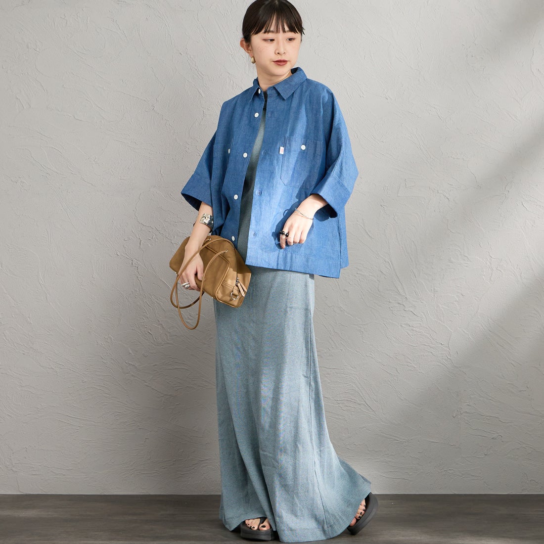 DANTON [ダントン] ワークシャツ [DT-B0345SCA] LT.INDIGO &&モデル身長：150cm 着用サイズ：36&&
