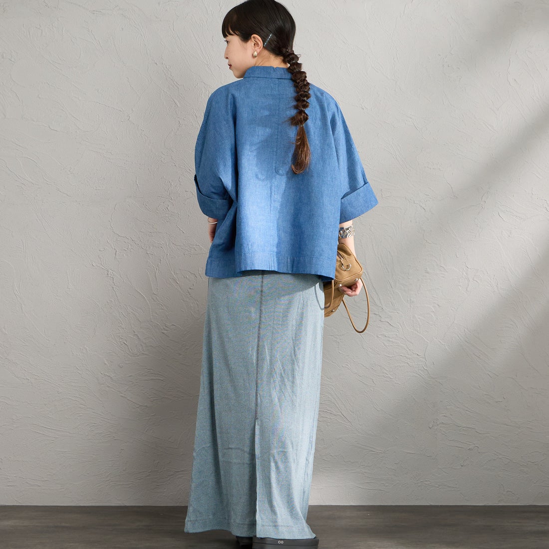 DANTON [ダントン] ワークシャツ [DT-B0345SCA] LT.INDIGO &&モデル身長：150cm 着用サイズ：36&&