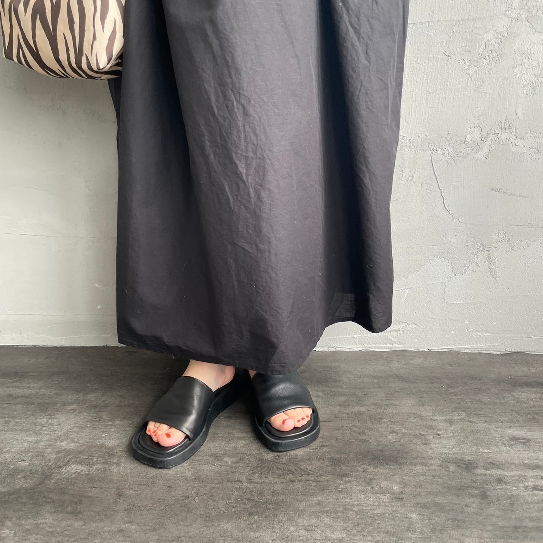 DANTON [ダントン] コットンリネンギャザワンピース [DT-B0347VCL] BLACK &&モデル身長：160cm 着用サイズ：36&&