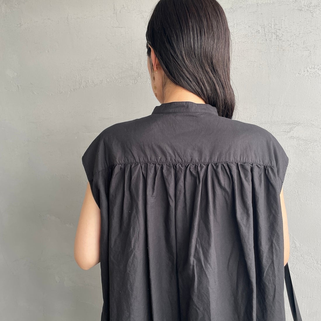 DANTON [ダントン] コットンリネンギャザワンピース [DT-B0347VCL] BLACK &&モデル身長：160cm 着用サイズ：36&&