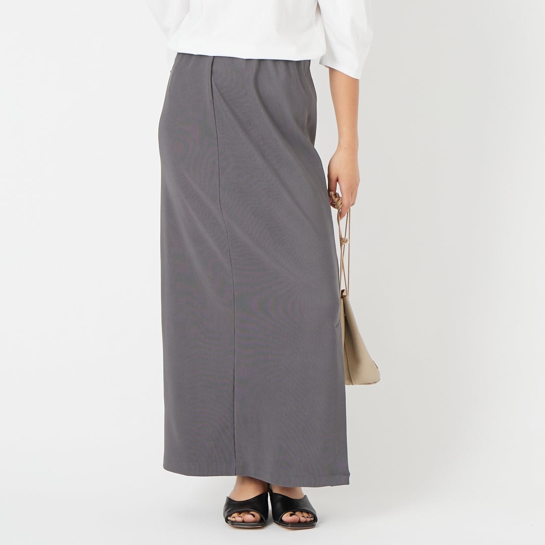 nenom [ネノム] マルチWAYナロースカート [NE23142065] 07 GRAY &&モデル身長：162cm 着用サイズ：F&&