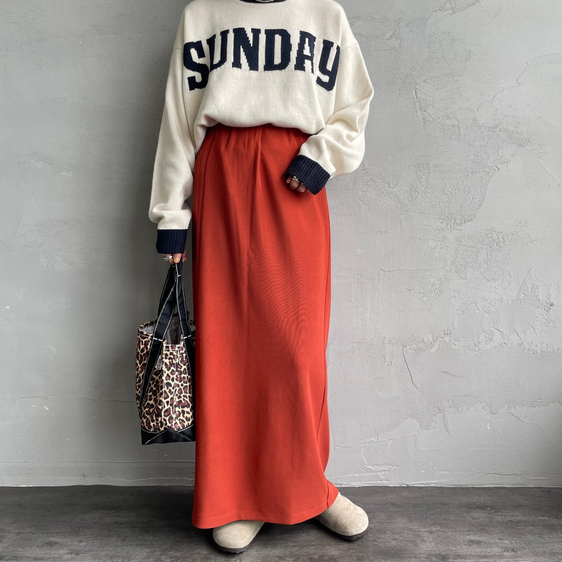 nenom [ネノム] マルチWAYナロースカート [NE23142065] 33 ORANGE &&モデル身長：158cm 着用サイズ：F&&