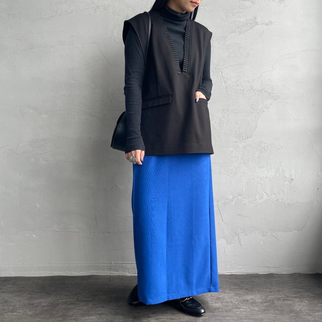 nenom [ネノム] マルチWAYナロースカート [NE23142065] 16 BLUE &&モデル身長：156cm 着用サイズ：F&&