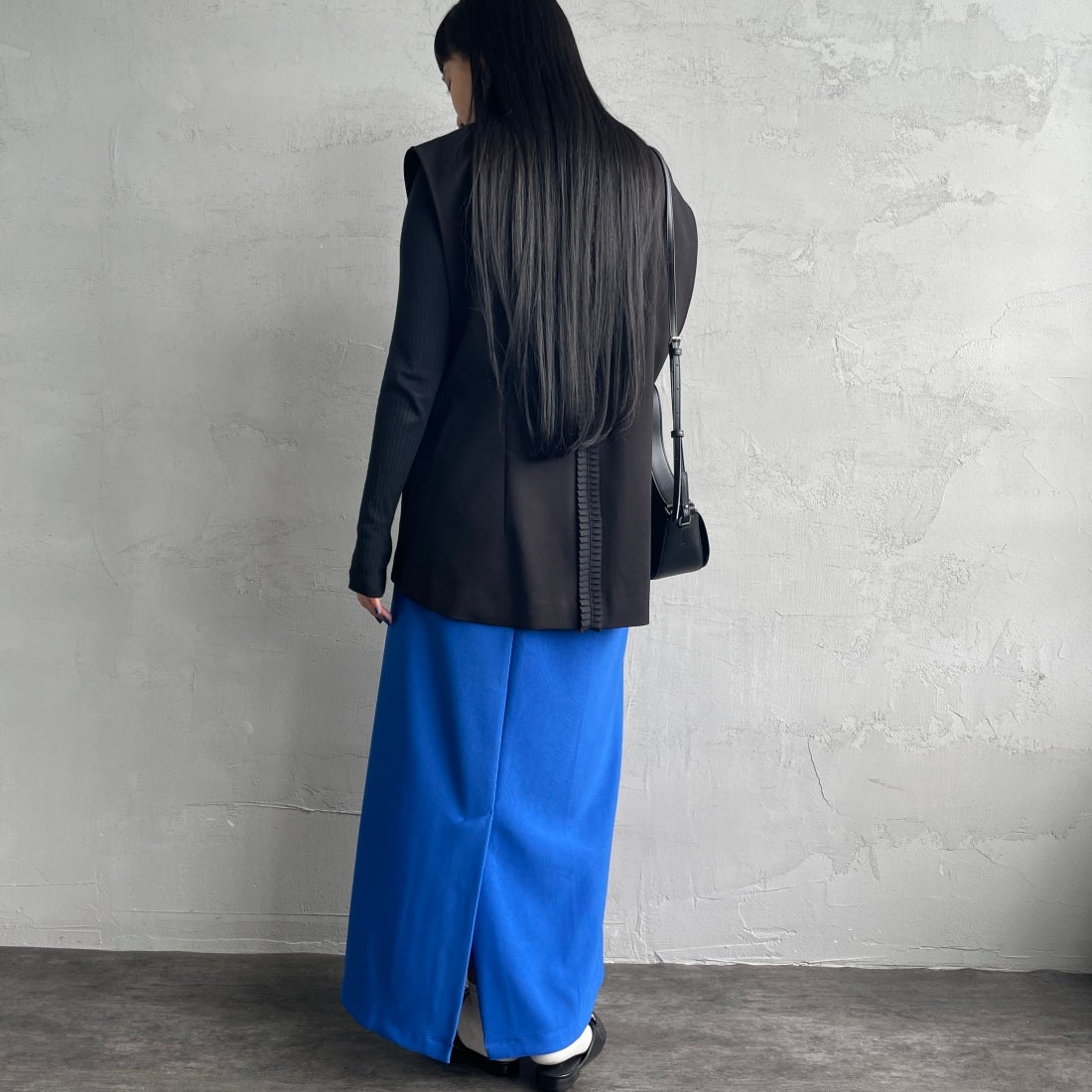 nenom [ネノム] マルチWAYナロースカート [NE23142065] 16 BLUE &&モデル身長：156cm 着用サイズ：F&&