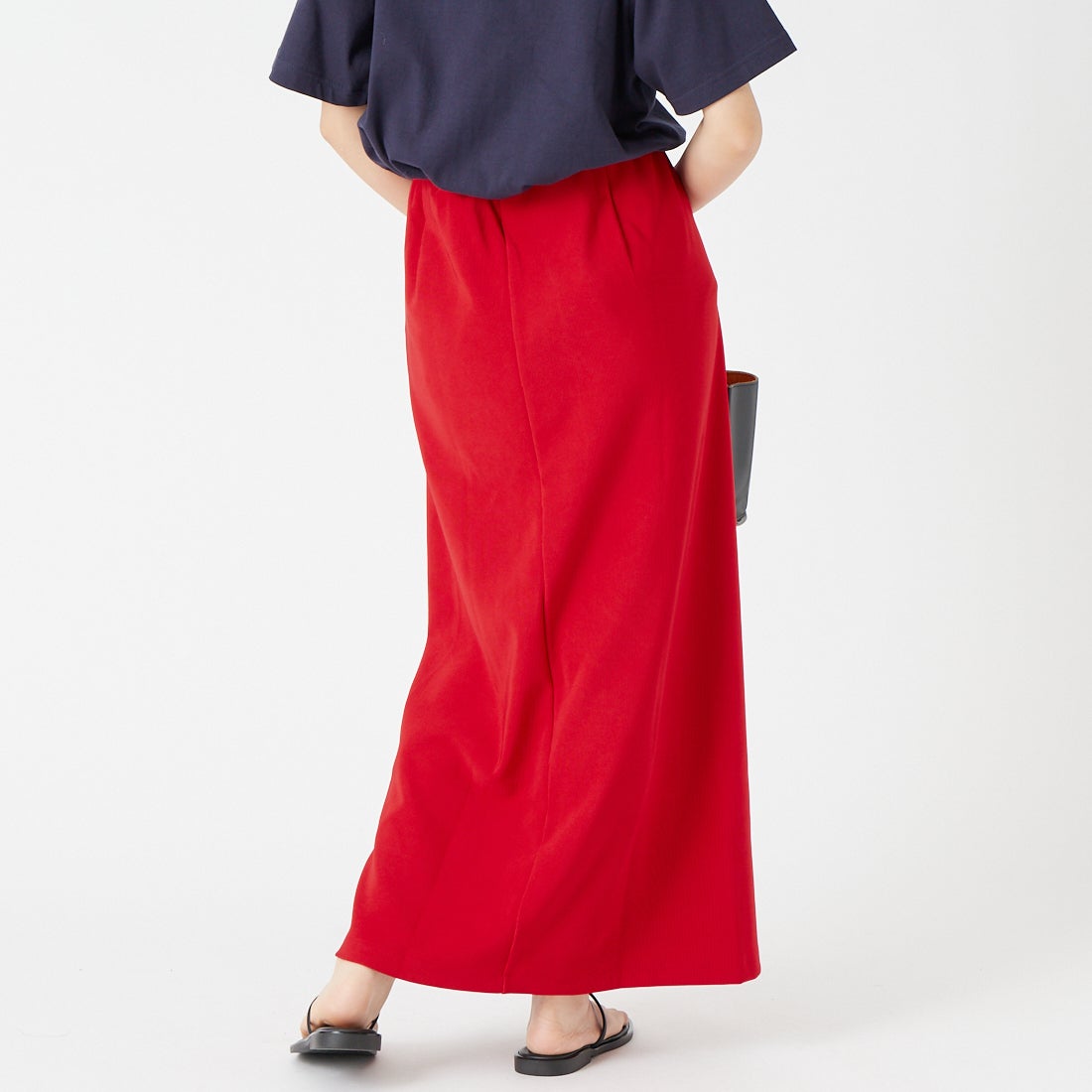 nenom [ネノム] マルチWAYナロースカート [NE23142065] 46 RED &&モデル身長：162cm 着用サイズ：F&&