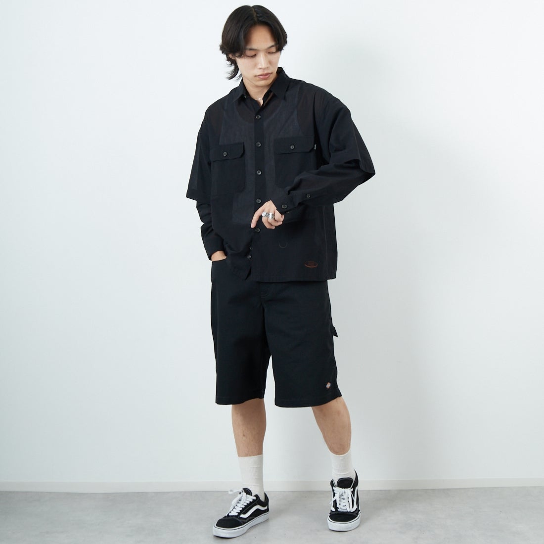 SEDAN ALL-PURPOSE [セダン オールパーパス] コンバーチブルワークシャツ [SD25S-SH02] BLACK &&モデル身長：179cm 着用サイズ：M&&
