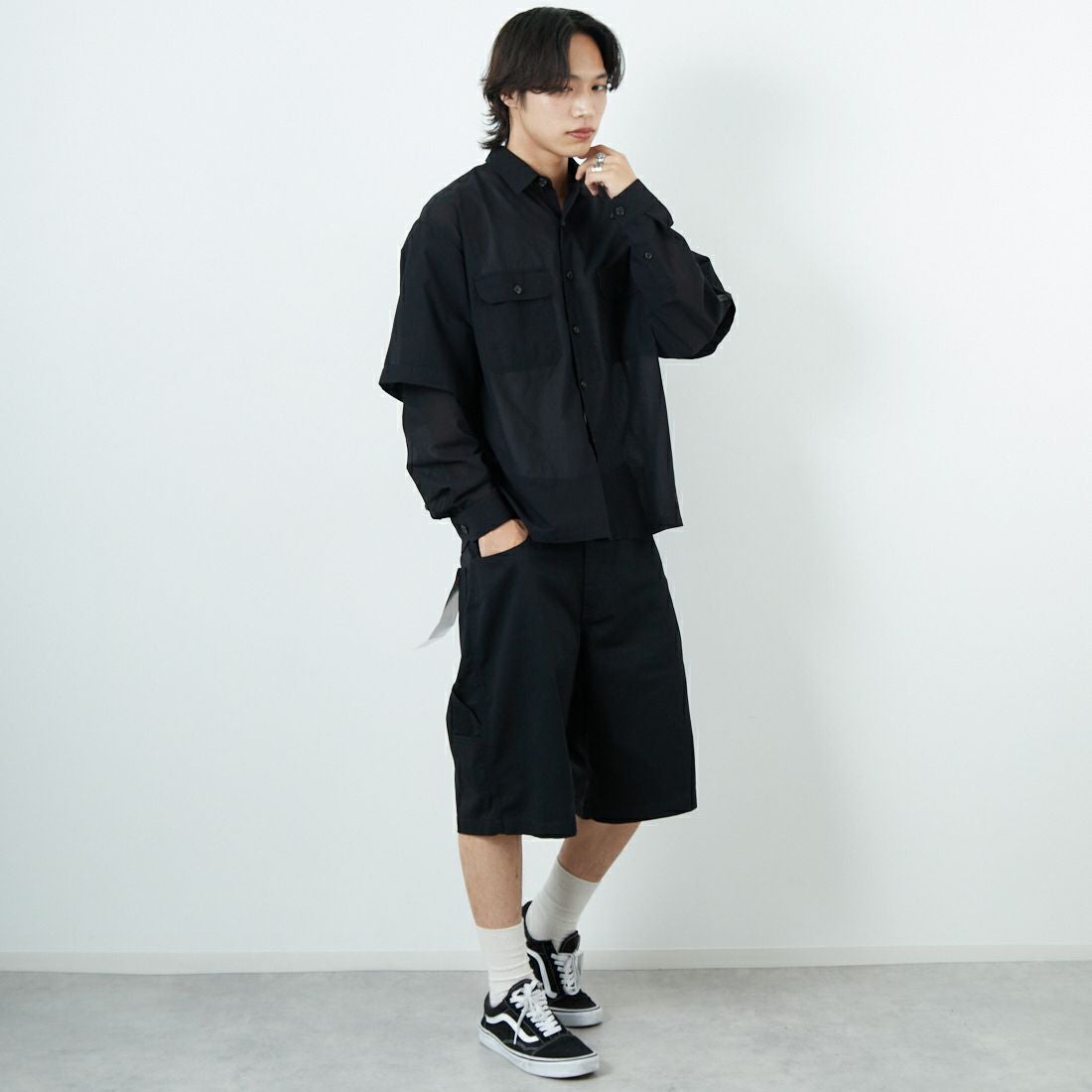 SEDAN ALL-PURPOSE [セダン オールパーパス] コンバーチブルワークシャツ [SD25S-SH02] BLACK &&モデル身長：179cm 着用サイズ：M&&