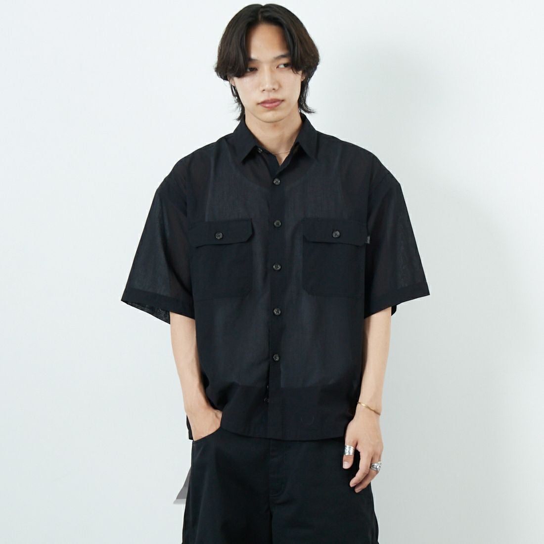 SEDAN ALL-PURPOSE [セダン オールパーパス] コンバーチブルワークシャツ [SD25S-SH02] BLACK &&モデル身長：179cm 着用サイズ：M&&