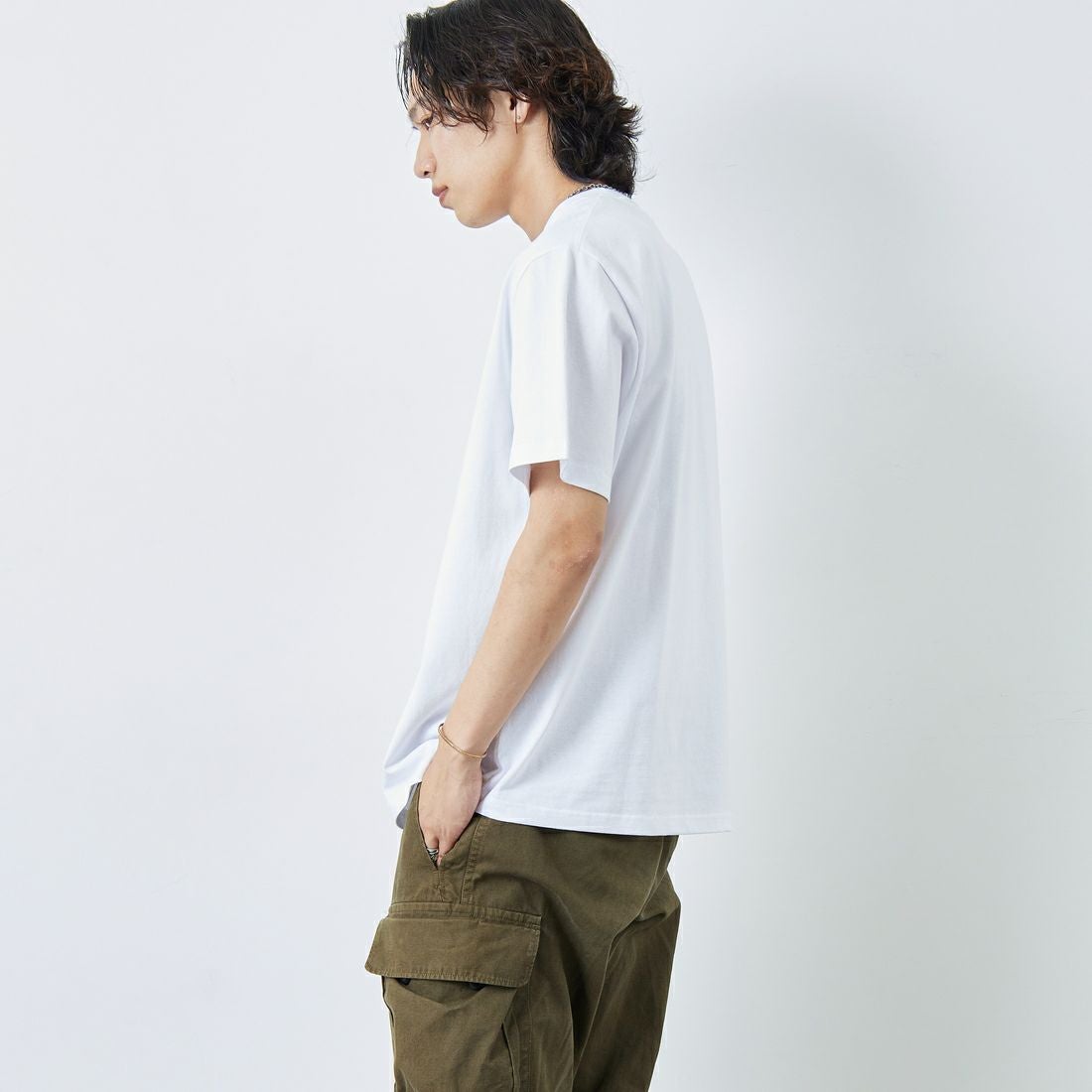 RVCA [ルーカ] TRIBAL SPIN ショートスリーブプリントTシャツ [BF04A206] WHT &&モデル身長：179cm 着用サイズ：L&&