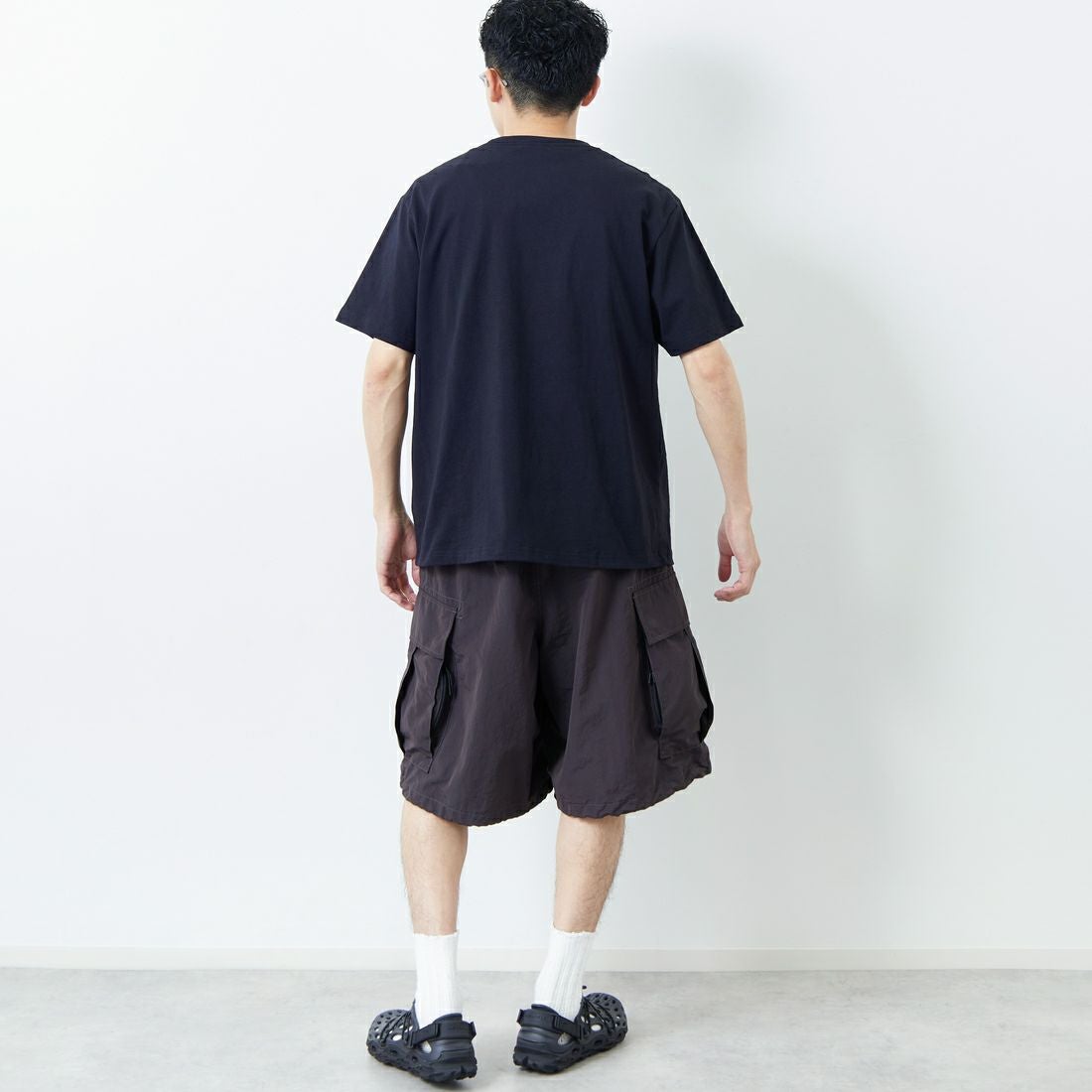 RVCA [ルーカ] TRIBAL SPIN ショートスリーブプリントTシャツ [BF04A206] BLK &&モデル身長：168cm 着用サイズ：M&&