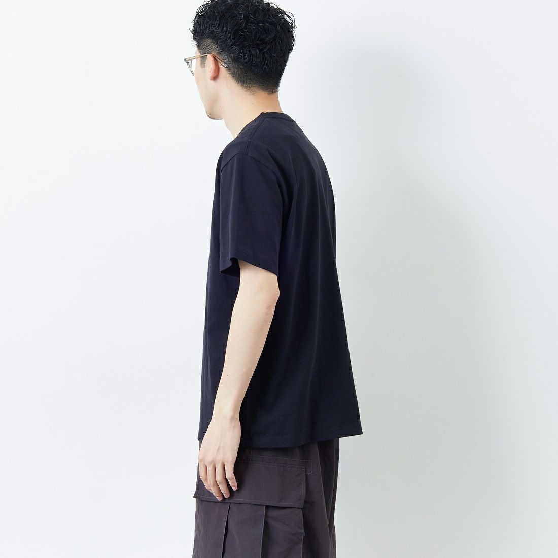 RVCA [ルーカ] TRIBAL SPIN ショートスリーブプリントTシャツ [BF04A206] BLK &&モデル身長：168cm 着用サイズ：M&&