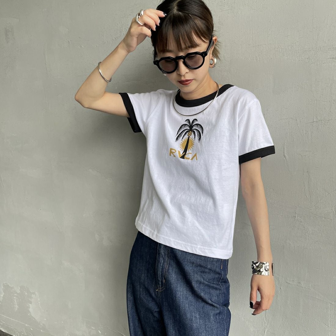 RVCA [ルーカ] パームツリーベビーリンガーTシャツ [BF04C205] WHT &&モデル身長：150cm 着用サイズ：M&&