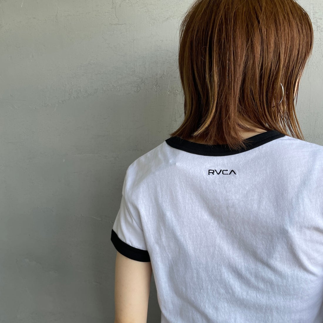 RVCA [ルーカ] パームツリーベビーリンガーTシャツ [BF04C205] WHT &&モデル身長：158cm 着用サイズ：M&&