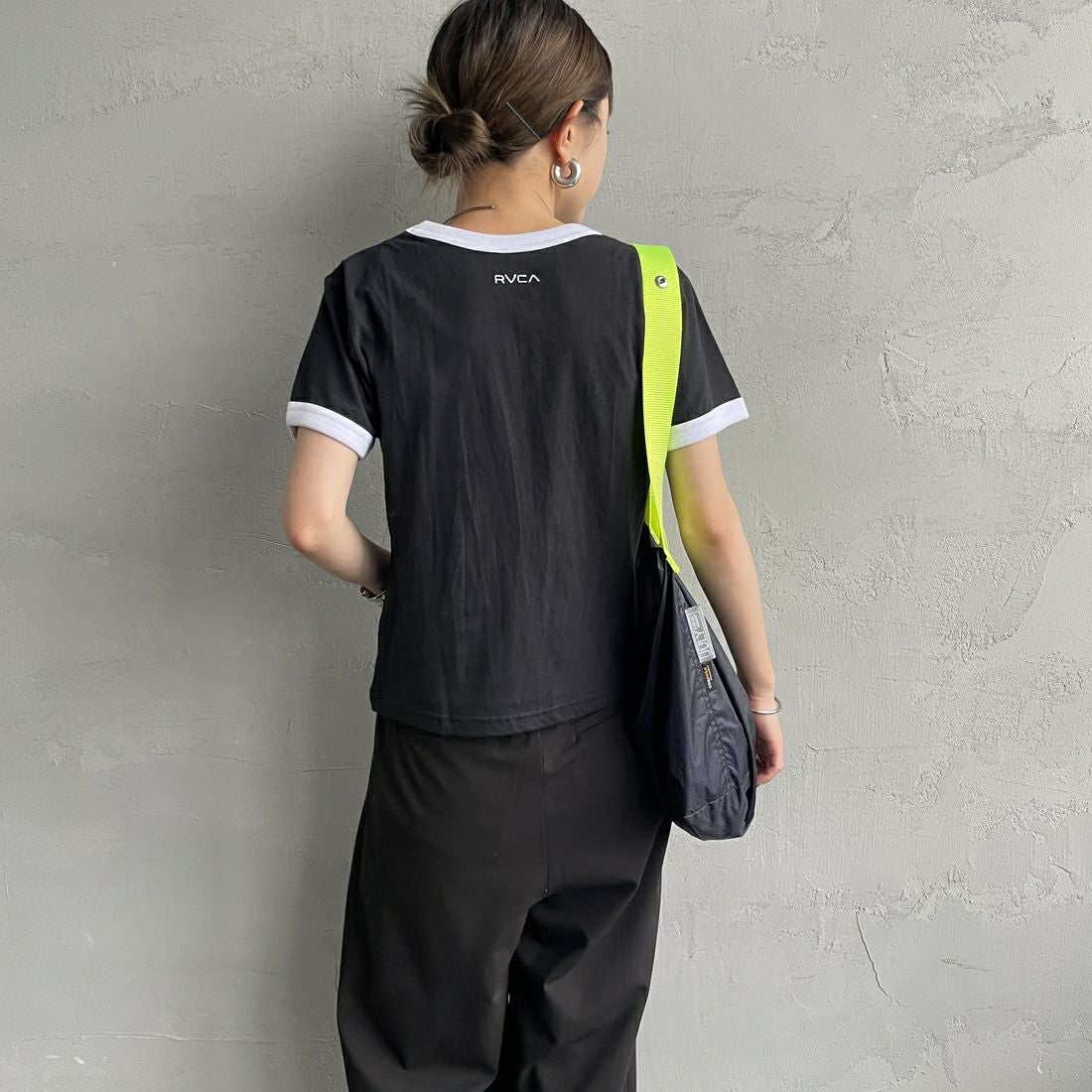 RVCA [ルーカ] パームツリーベビーリンガーTシャツ [BF04C205] BLK &&モデル身長：150cm 着用サイズ：M&&