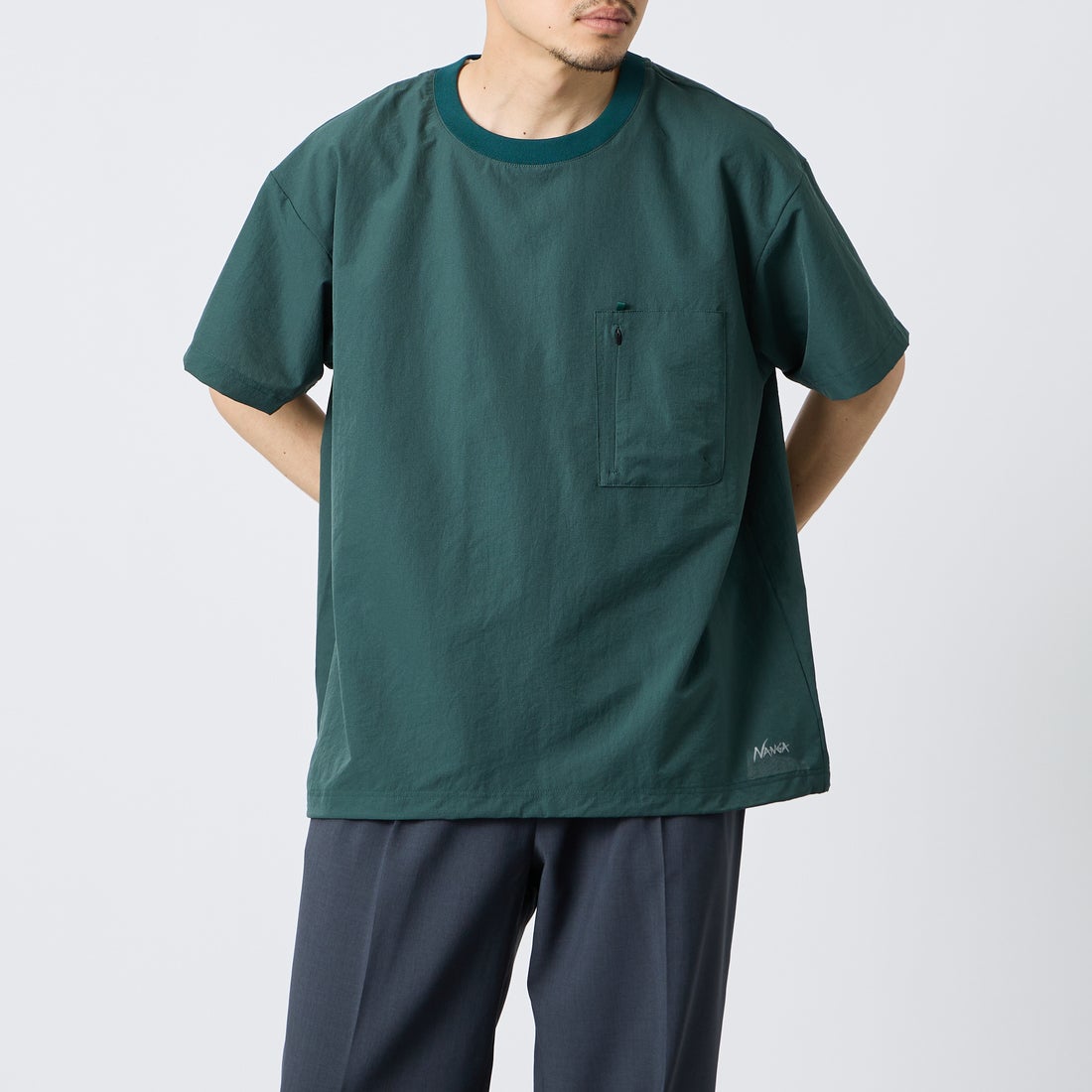 NANGA [ナンガ] ドットエア(R) コンフィーTシャツ [N2500-1J300A] GRN &&モデル身長：168cm 着用サイズ：M&&