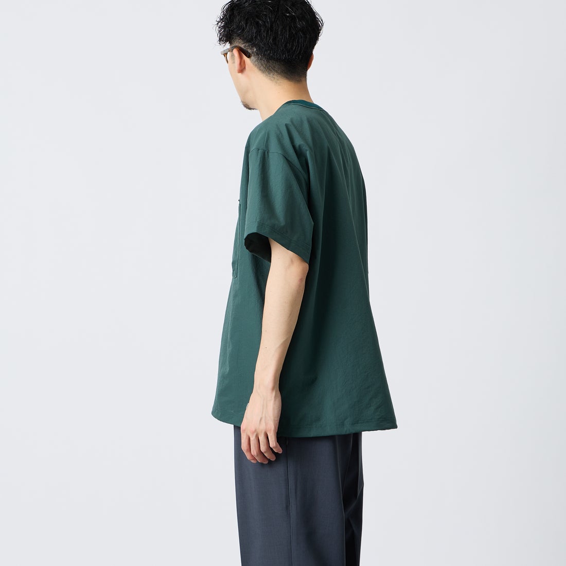 NANGA [ナンガ] ドットエア(R) コンフィーTシャツ [N2500-1J300A] GRN &&モデル身長：168cm 着用サイズ：M&&
