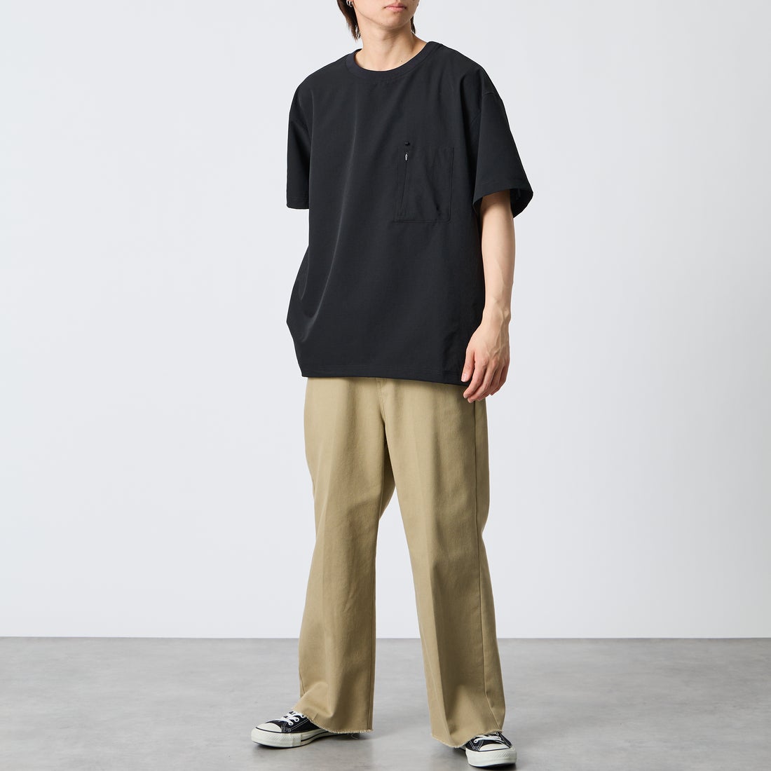 NANGA [ナンガ] ドットエア(R) コンフィーTシャツ [N2500-1J300A] P.BLK &&モデル身長：177cm 着用サイズ：XL&&