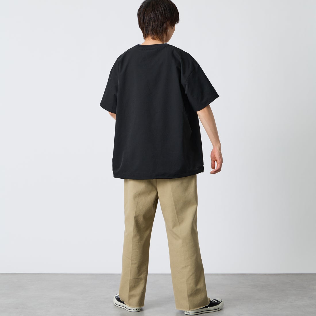 NANGA [ナンガ] ドットエア(R) コンフィーTシャツ [N2500-1J300A] P.BLK &&モデル身長：177cm 着用サイズ：XL&&