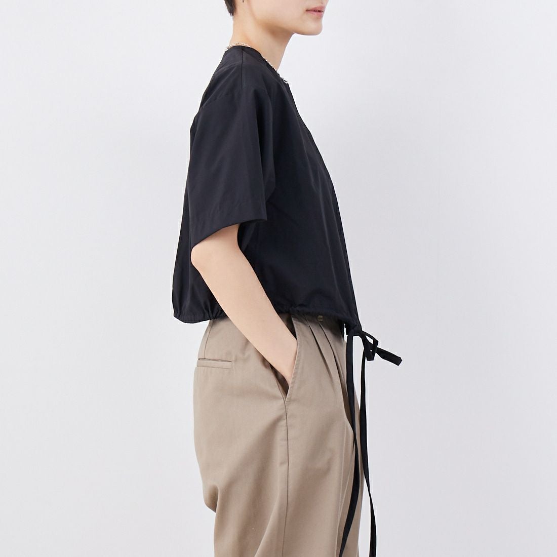 mizuiro ind [ミズイロインド] ローストリングシャツ [2-230089] 99 BLACK &&モデル身長：160cm 着用サイズ：F&&