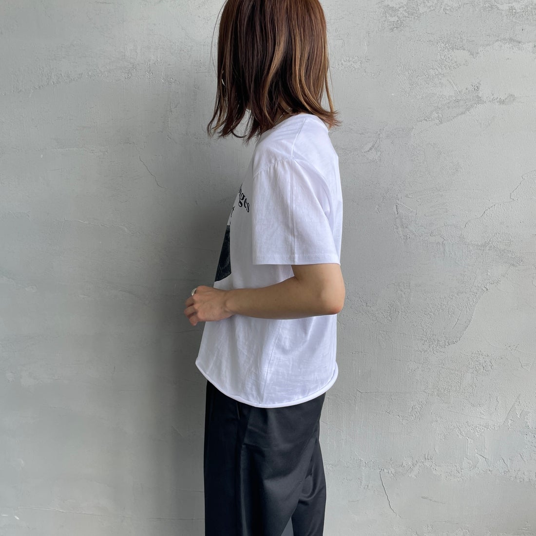 REGENCY WORKS [リージェンシーワークス] Meow メッセージショートスリーブTシャツ [02076-11] WHITE/BLAC &&モデル身長：158cm 着用サイズ：M&&