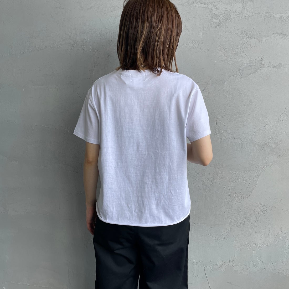 REGENCY WORKS [リージェンシーワークス] Meow メッセージショートスリーブTシャツ [02076-11] WHITE/BLAC &&モデル身長：158cm 着用サイズ：M&&