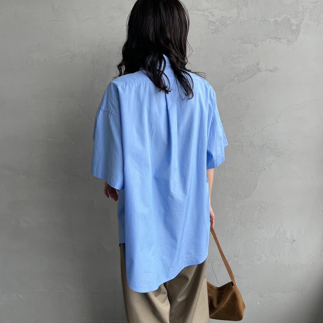 THE SHINZONE [ザ シンゾーン] ハーフスリーブダディシャツ [25MMSBL06] 83 BLUE &&モデル身長：160cm 着用サイズ：F0&&