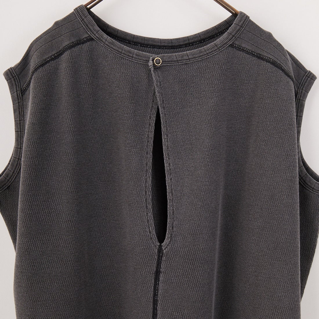 KHA:KI [カーキ] ハニカムスリーブレストップ [MIL25HCS3427] BLACK