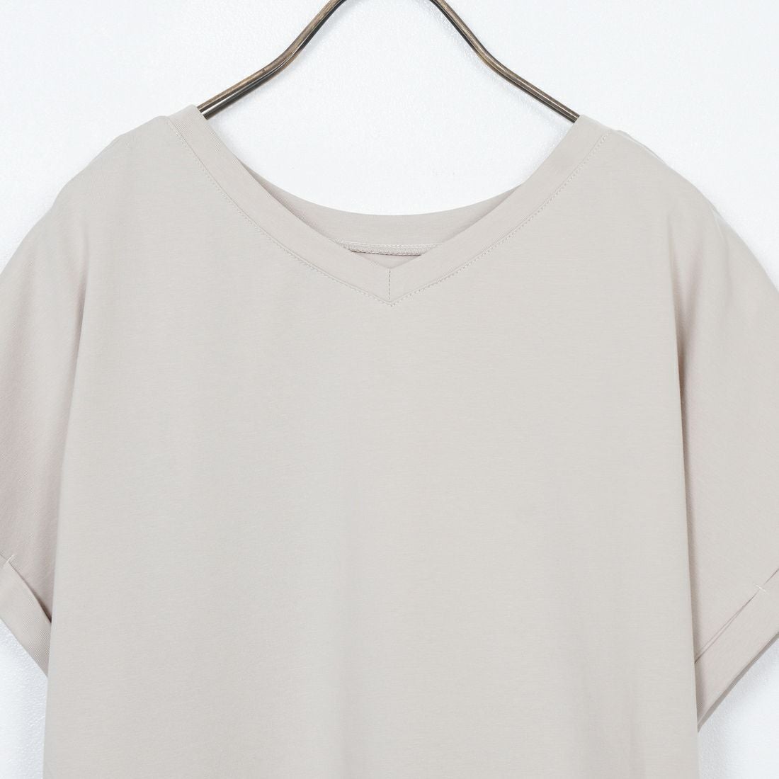 Maison de L'allure [メゾン ドゥ ラリュール] 光沢ラバーロゴプリントTシャツ [M25112029] 23 GREIGE