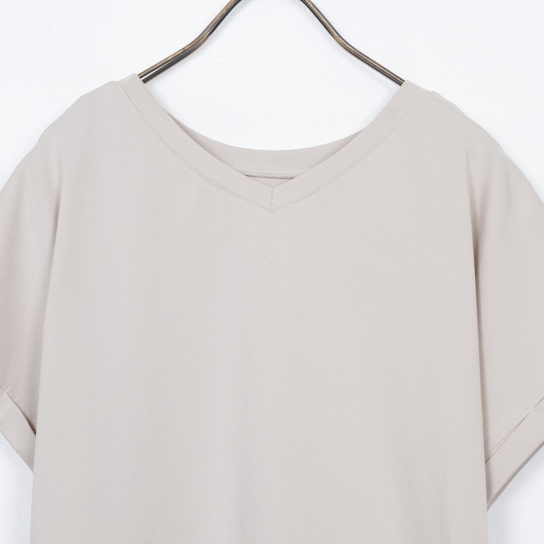 Maison de L'allure [メゾン ドゥ ラリュール] 光沢ラバーロゴプリントTシャツ [M25112029] 23 GREIGE